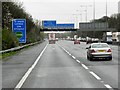 London Low Emission Zone Warning, M25 near Colnbrook in SL3 8WE