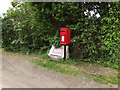 1 Red Houses Postboxes in IP6 8PW