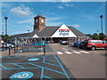 Tesco Extra superstore, Hatfield in AL8 7XA