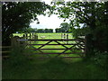 Field entrance and footpath near Ednaston in DE6 3AB