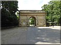 Gateway into Harewood Park in LS17 9LE