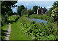Weston Grange next to the Trent & Mersey Canal in DE72 2DF
