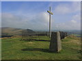 Buxton - Corbar Hill - Cross & trig point in SK17 6FE