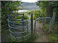 Kissing gate and public footpath at Mancetter Quarry in CV9 2RQ