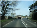 A413 Buckingham Road leaving Aylesbury in HP19 9BL