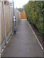 Footpath - Richmondfield Avenue in LS15 4ES
