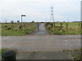 Footpath and Cycle Way crossing the track to Pigwell in TN29 9BQ