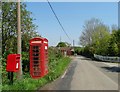 Telephone kiosk and postbox in Stony Houghton in NG19 8TR