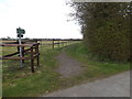 Bridleway to Rise Hall in IP6 0EL