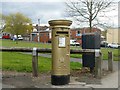 Ollie Hynd's golden post box in NG17 8EE