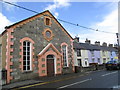 Adeiladau amryliw Llangoed / Llangoed's multi-coloured buildings in LL58 8ND