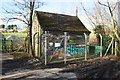 Pump house beside A4095 south of North Leigh in OX29 6RL