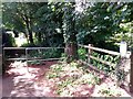 Talbot Woods: footpath A14 from East Avenue in BH4 9LZ