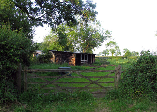 Gateway to a field with a stable in it in LE17 6QD