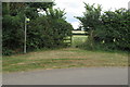Footpath to The Orchard in MK18 4DA