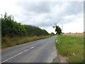 Looking east-southeast on the road from Seething to Mundham in NR15 1DN