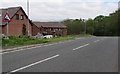 Gradient sign above the descent into Ystradgynlais in SA9 1DT