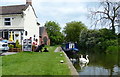 The Gate Inn next to the Chesterfield Canal in DN22 9TT