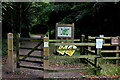 Entrance to Penn Wood at Beaumond End in HP7 0QS