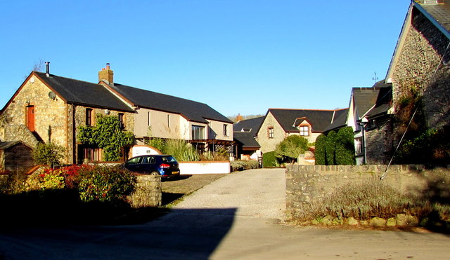 Michaelston-le-Pit houses in CF64 4HQ
