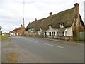 Collingbourne Kingston, thatched cottages in SN8 3SZ