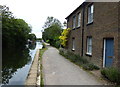 Cottages along the Grand Union Canal at Harefield in UB9 6PQ