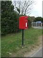Elizabeth II postbox, Frating Hill in CO7 7HS