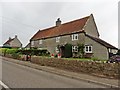 Cottages on the B3153 in Kingweston