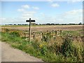 Footbridge and finger post sign in DN17 4EZ
