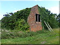 Derelict barn, Apton Hall Farm in SS4 3RJ