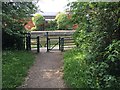 Path joining the Grand Union Canal Walk in UB3 2AT
