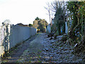 Footpath from Northern Road to Buckingham Road, Aylesbury in HP19 8EF