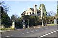 Entrance to Wolvercote Cemetery from Banbury Road in OX2 7UN