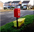 Queen Elizabeth II postbox, Quarry Rise, Undy in NP26 3EF