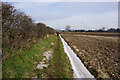 Footpath leading to Kirmington Vale in DN38 6AF