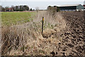 Marker post south of Brick Pond Farm in DN14 0EB