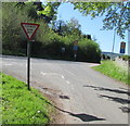 ILDIWCH/GIVE WAY in Cwmdu, Powys in NP8 1RP