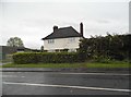 House on Bedford Road north of Ickleford in SG5 3RS