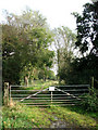 Private Farm Road in NR29 4DZ