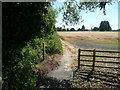 Footpath from Henlow at Langford Road in SG18 9NU