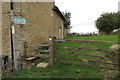 Footpath to Kings Sutton in OX17 3DS