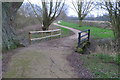 Footpath to New Bradwell in MK19 7DT