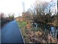 Llwybr beicio a Chamlas Nedd / Cycle path and Neath Canal in SA11 1BT