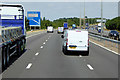 Northbound M5 towards Junction 7 in WR5 2PY