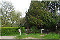Footpath off Denham Lane, Chalfont St Peter in SL9 0LQ