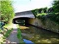 Oxford Canal runs under Banbury Road Bridge in OX5 1JU