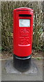 Elizabeth II postbox on Yarnfield Lane, Yarnfield in ST15 0ST