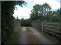 Bridge over the railway near Alderthwaite Farm in S74 8ET