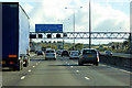 Clockwise M25, Sign Gantry at Junction 29 in CM14 5NJ