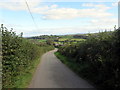 Heol fach ger Ffarm Erw-wen / Minor road near Erw-wen Farm in SA32 8EL